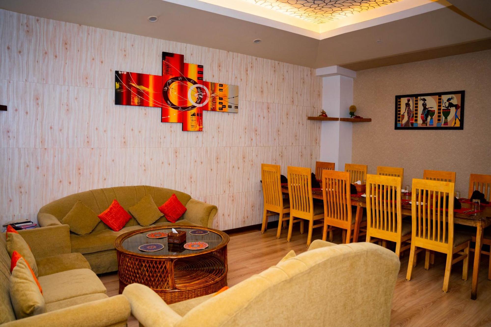 Teeka Resort Suites & Spa Pokhara Exterior photo